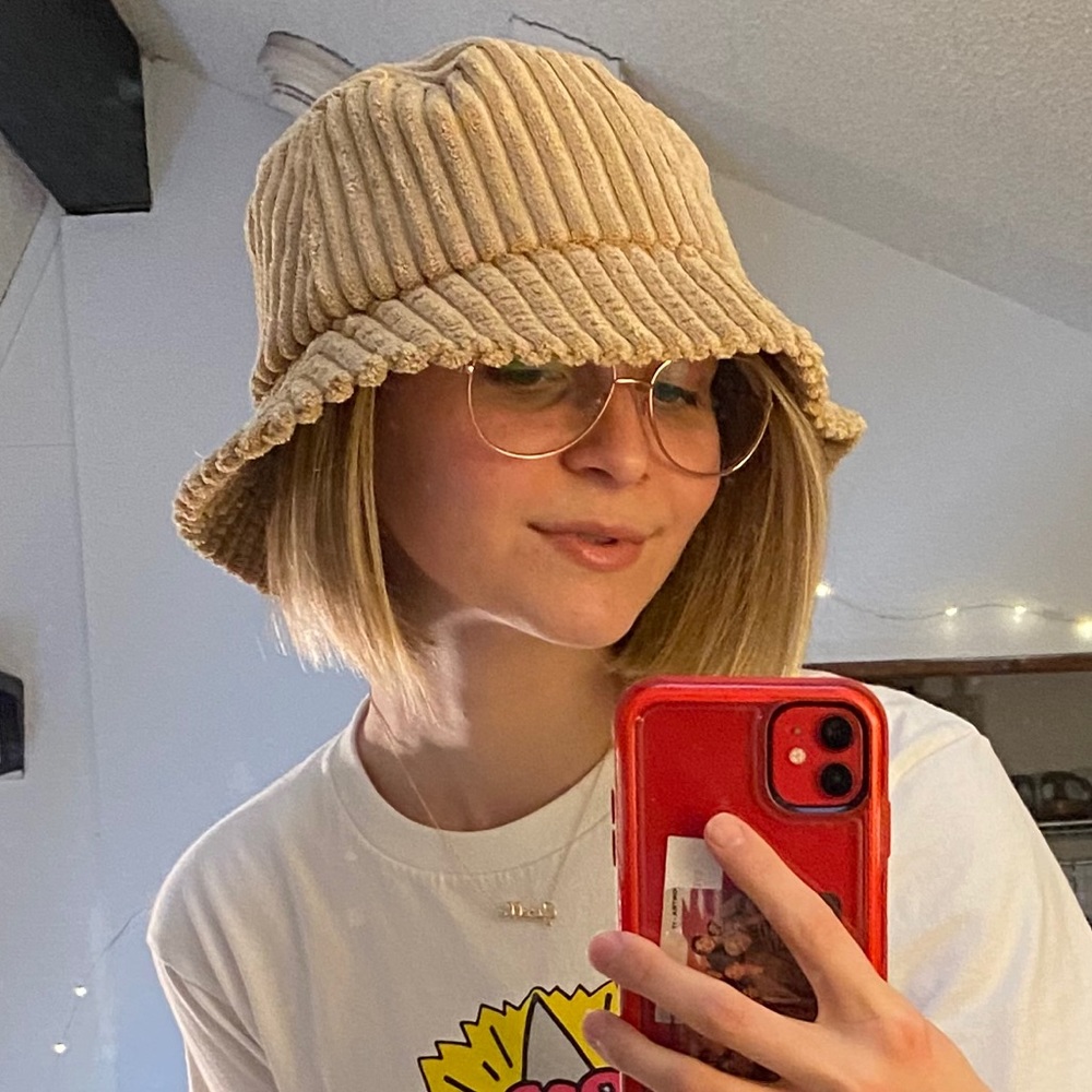 Meet your Posher, Giselle